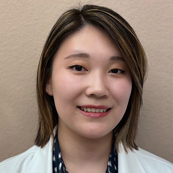 Julie Kim 